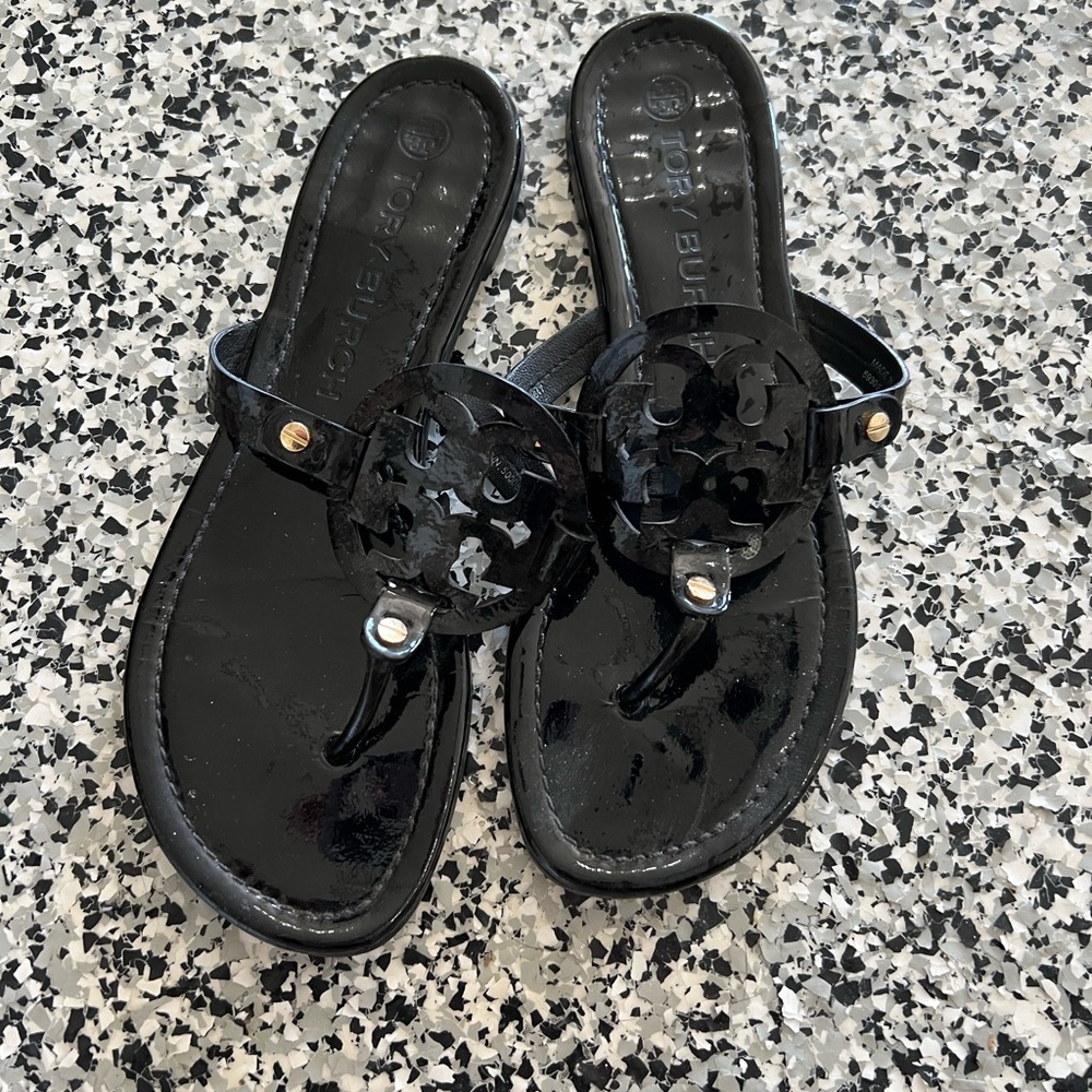 Tory Burch Sandals size: 9